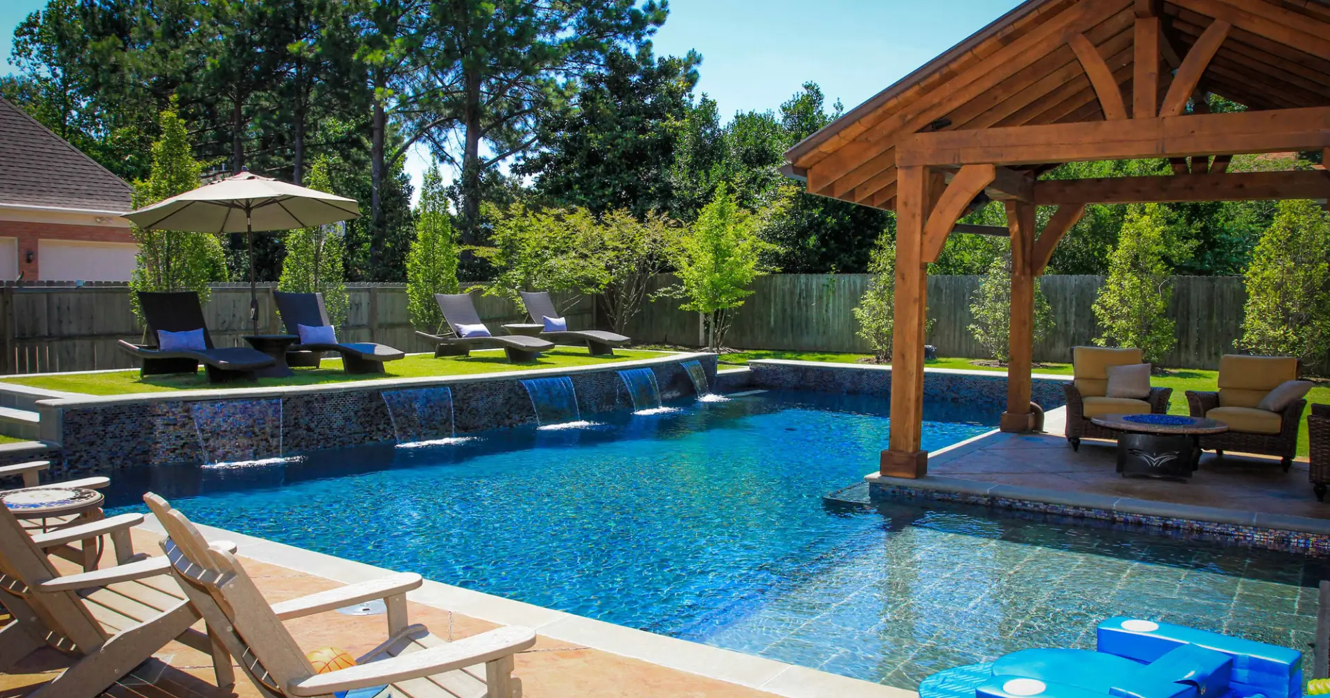 5 Things to Consider When Closing a Pool