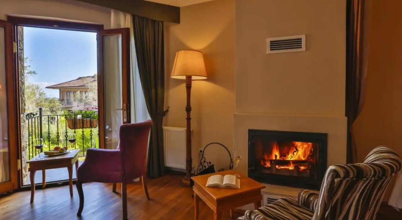 Hotels with Fireplace and Hotel Rooms with Fireplace