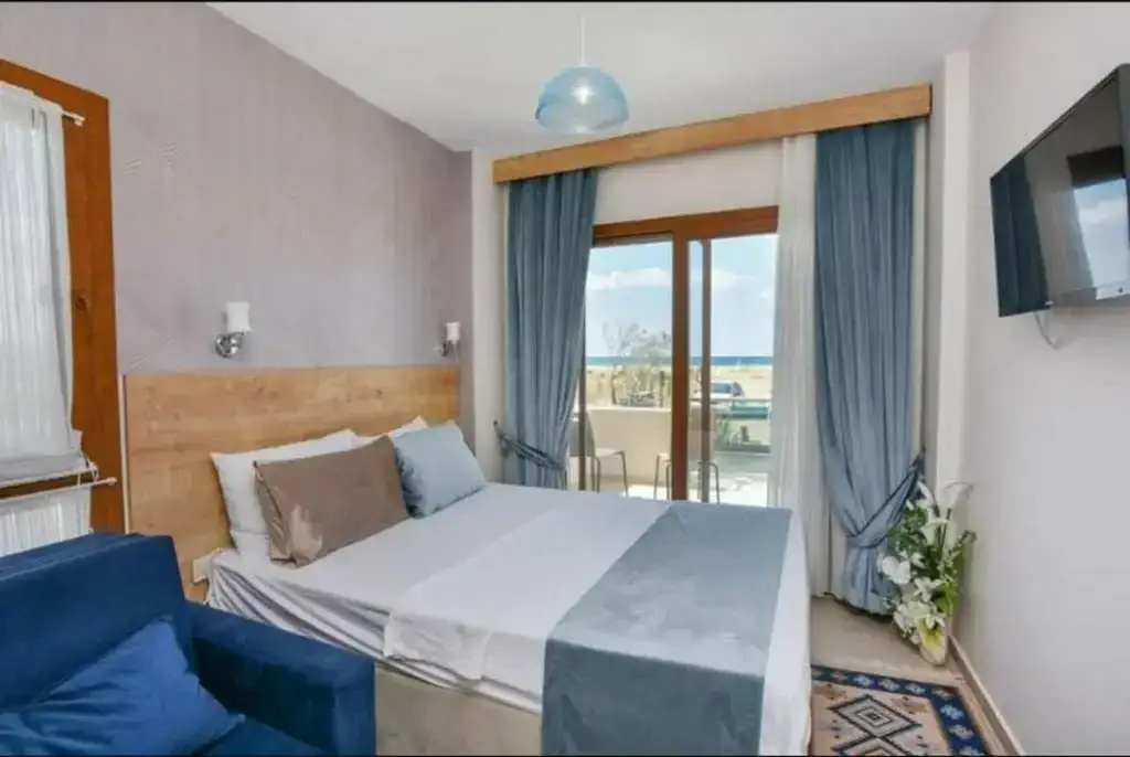 ROOM WITH SEA VIEW BALCONY